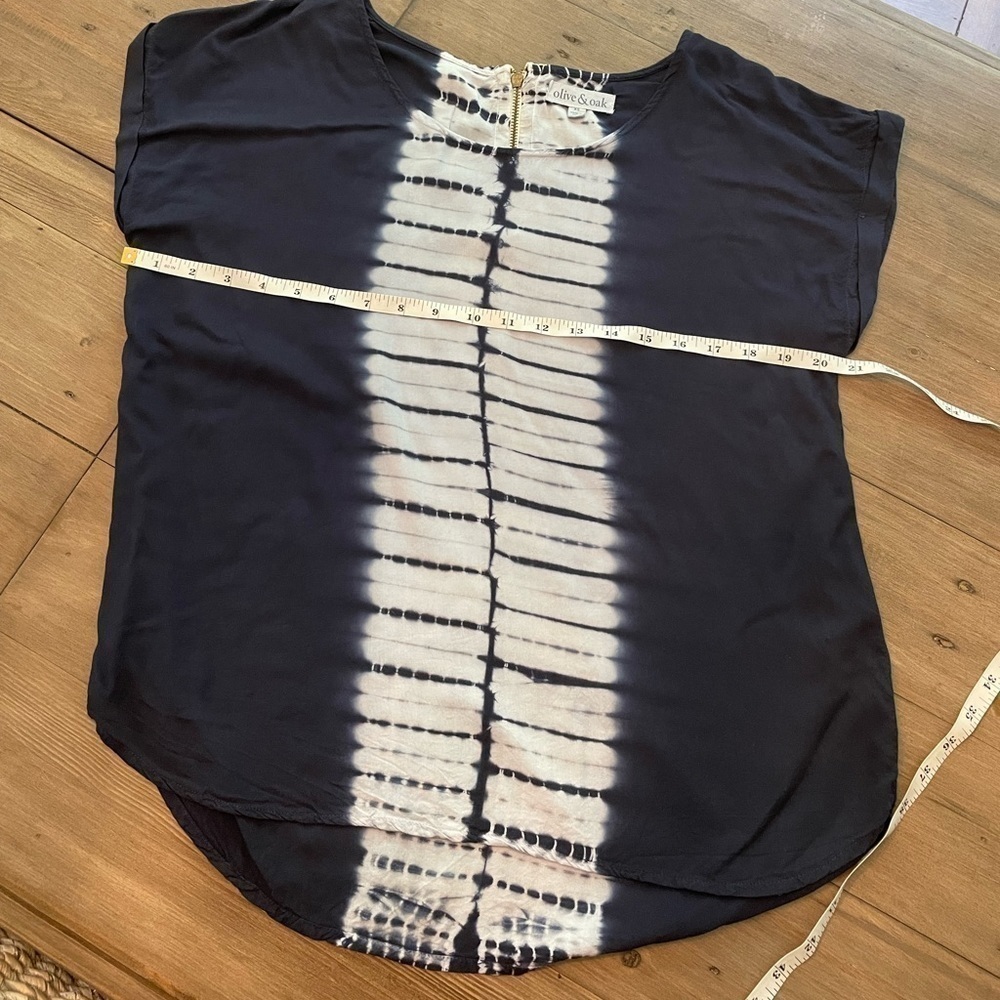 𝅺OLIVE & Oak tie dye navy tunic/top - Picture 3 of 7